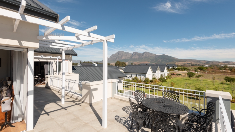 5 Bedroom Property for Sale in Val De Vie Estate Western Cape